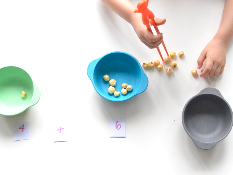 3 Dinner Games to Get Your Toddler Eating