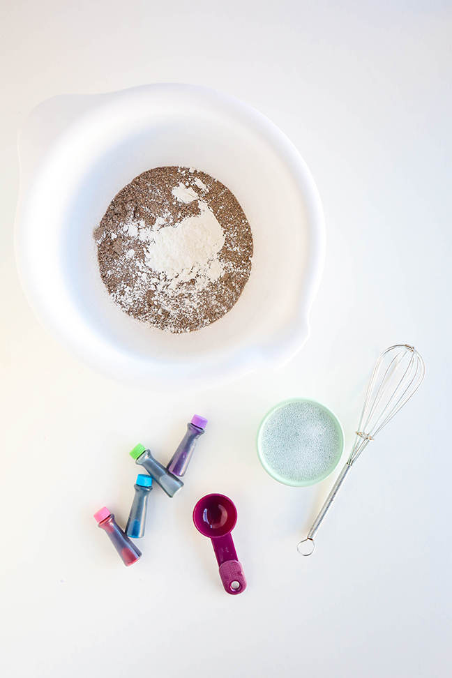 Ingredients for DIY Kinetic Sand To Make With The Kids