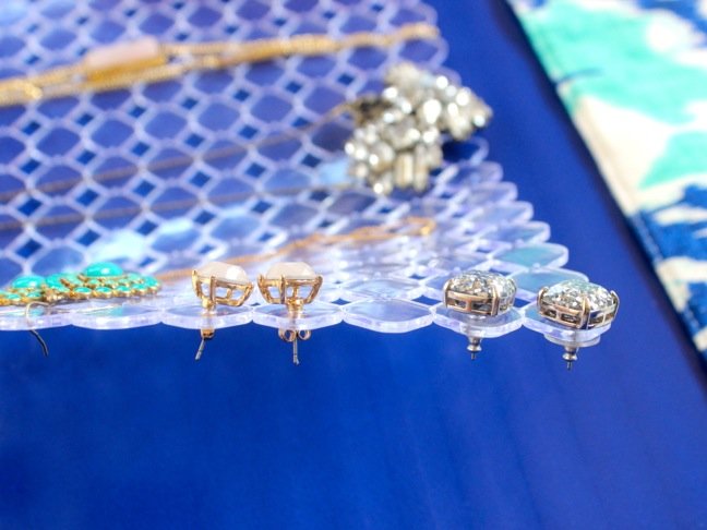 earrings-in-a-diy-jewelry-case