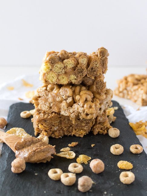 Make Breakfast Cereal Bars with No Added Sugar