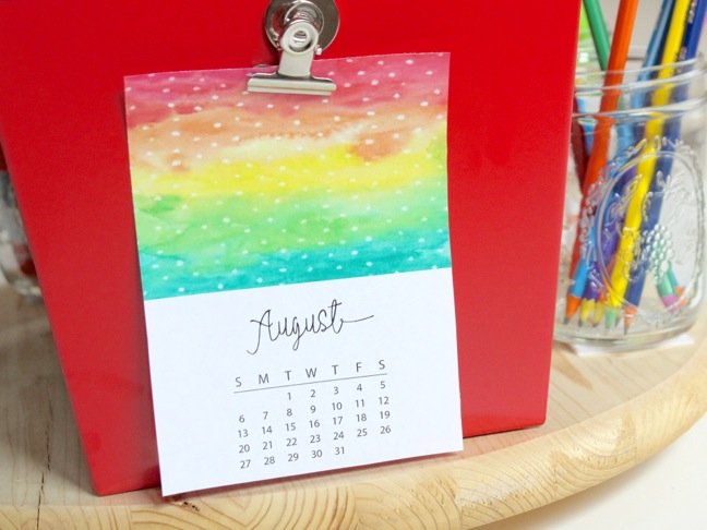 august-calendar-on-a-red-metal-basket