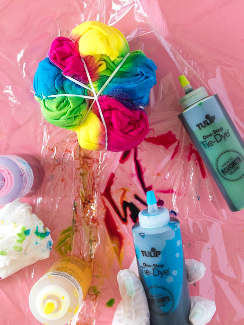 How to Tie Dye Fabrics like a Pro