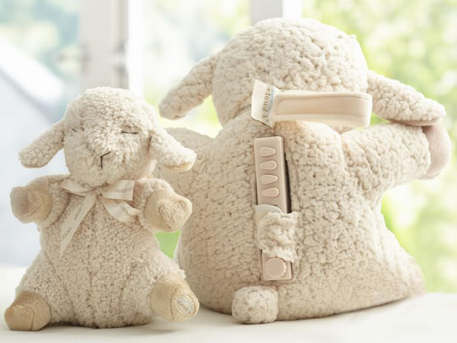 7 Nursery Essentials For Cuddle Time With Your Baby