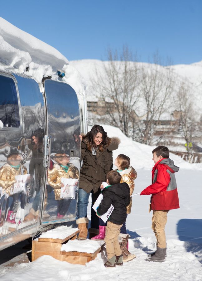 mom-and-kids-at-airstream-winter