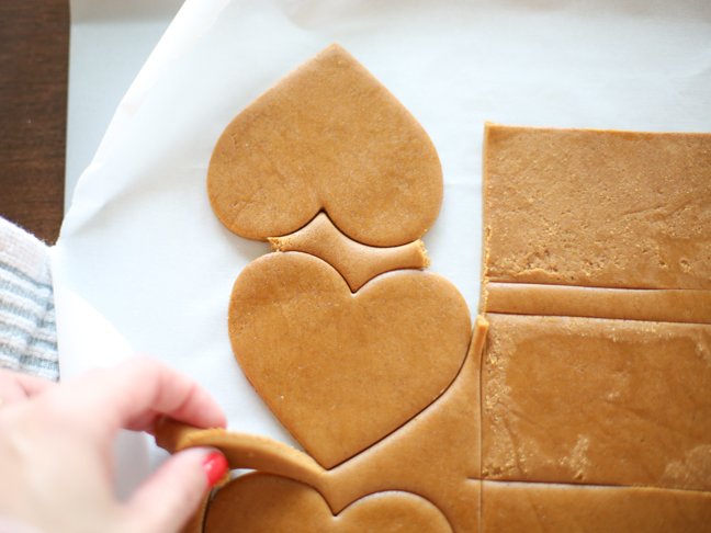 Removing excess gingerbread dough