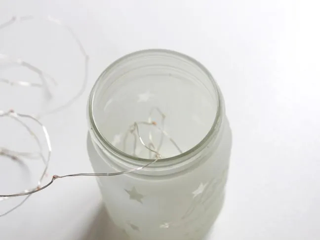 micro-wire-fairy-lights-inside-a-mason-jar