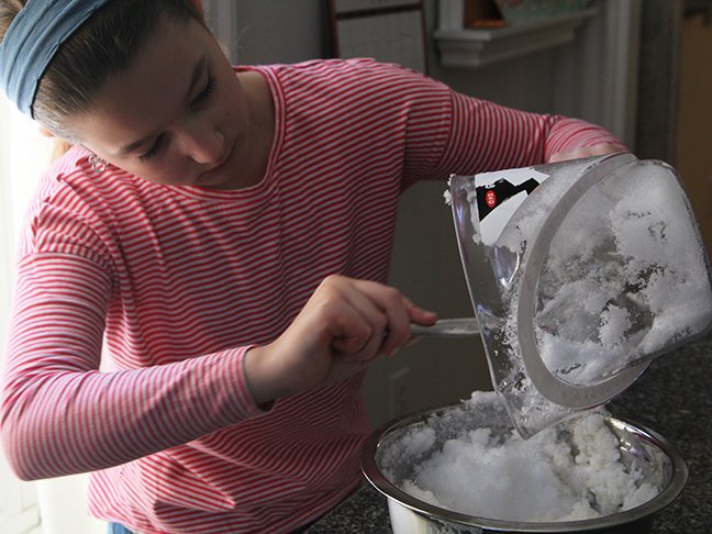Snow Ice Cream is So Easy and So Fun!
