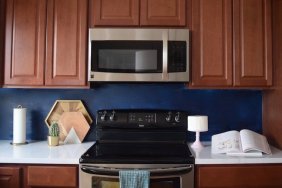 How to Really Clean Your Stove Step-by-Step