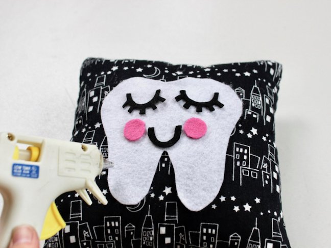 Be Ready For The Tooth Fairy With This DIY Tooth Fairy Pillow