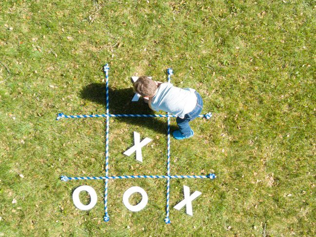 Make a Tic-Tac-Toe Board Out Of Backyard Finds