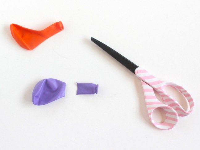 cut-balloons-and-scissors