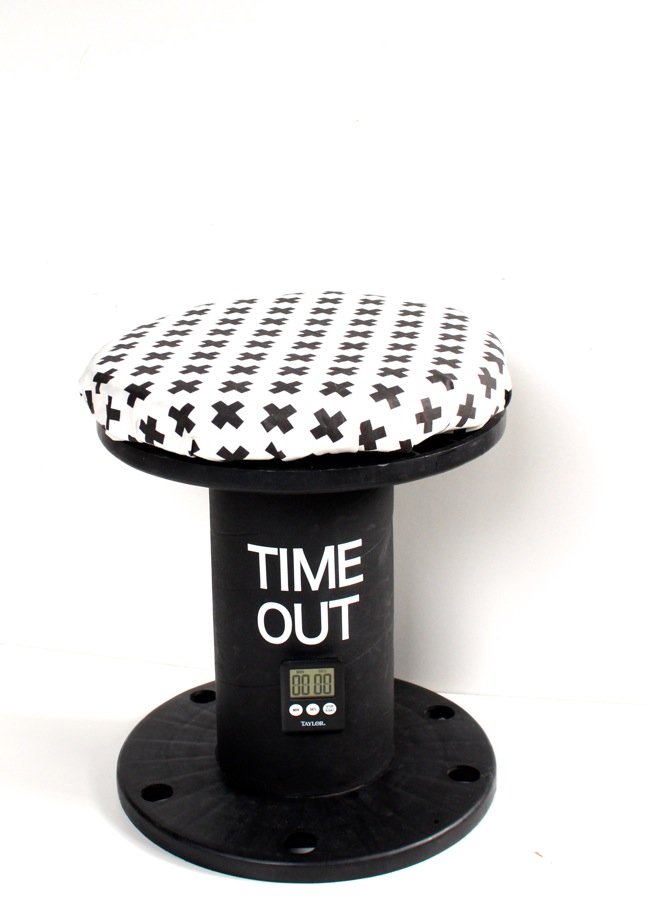 diy-black-and-white-time-out-chair-with-digital-clock