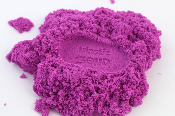 3 Pretend Play Food Ideas You Can Make With Kinetic Sand