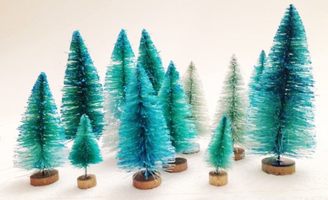 diy-dip-dyed-bottle-brush-trees.ohlovelyday.8