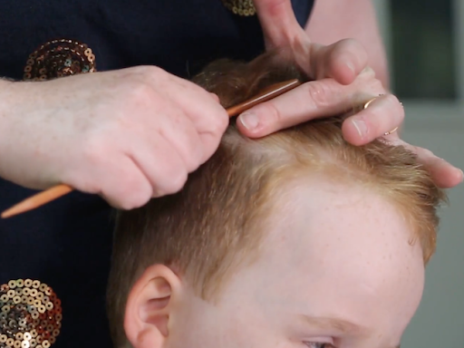 How to Treat The First Signs Of Head Lice