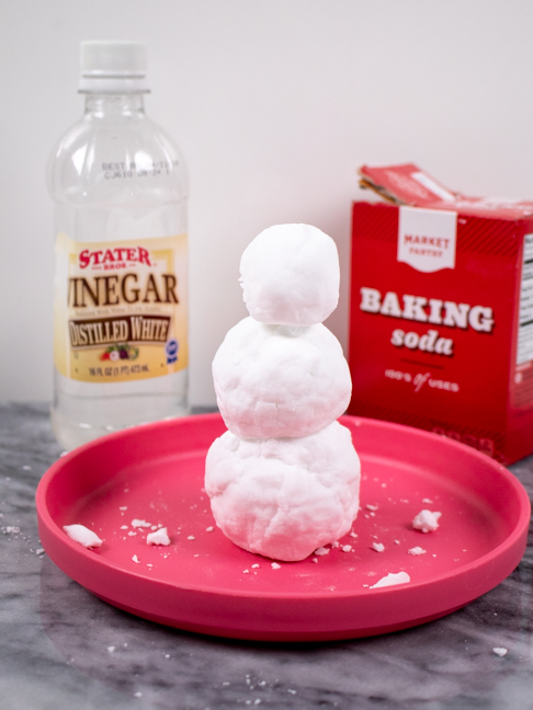 Use Household Supplies to Surprise Kids with this Melting Snowman Experiment