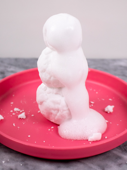 Use Household Supplies to Surprise Kids with this Melting Snowman Experiment