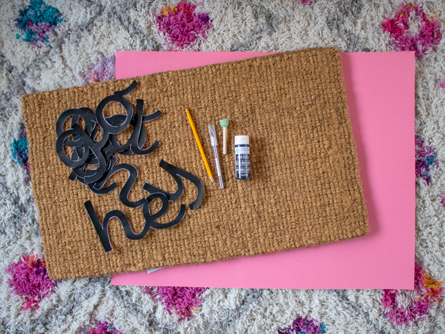 Customize your Doormat with this Easy DIY Technique