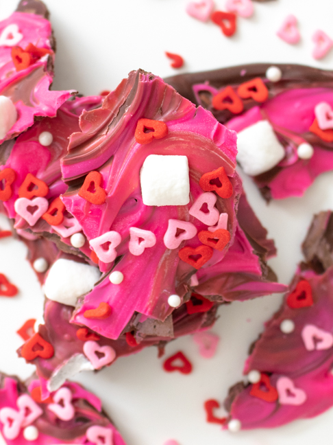 Make this Easy Swirled Valentine’s Day Chocolate Bark