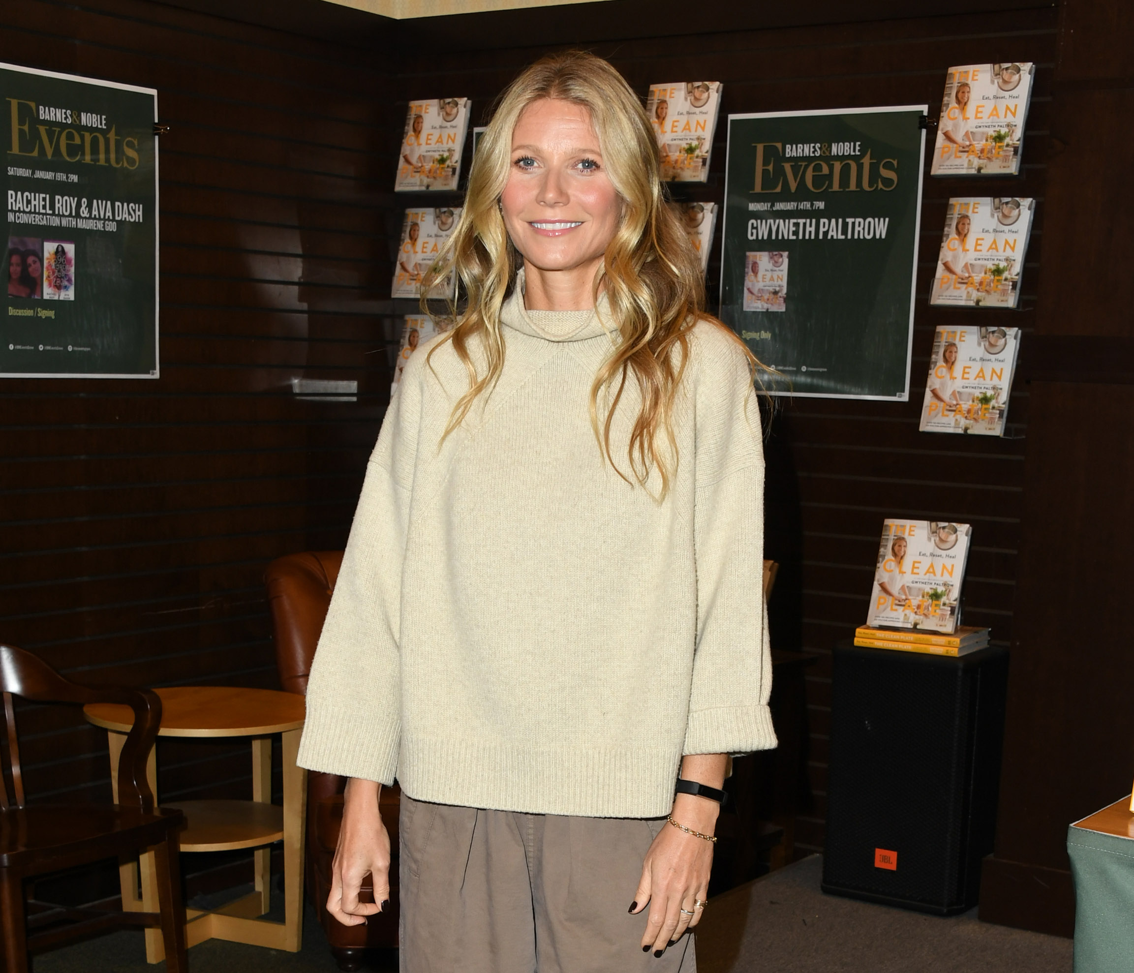 How To Get Gwyneth Paltrow’s Soft Waves For Summer