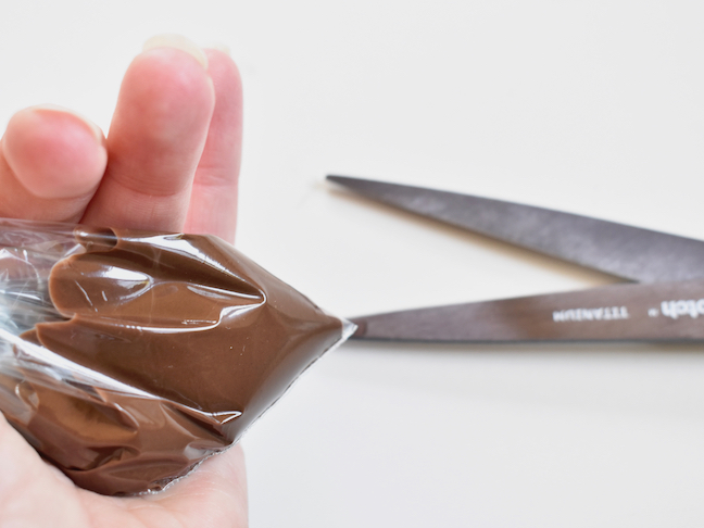Baking Hack: DIY Chocolate Cupcake Toppers