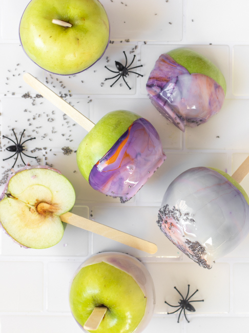 Marbled Candy Apples are Easier than You Think for Fall Treats