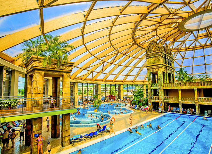 hotels with water parks