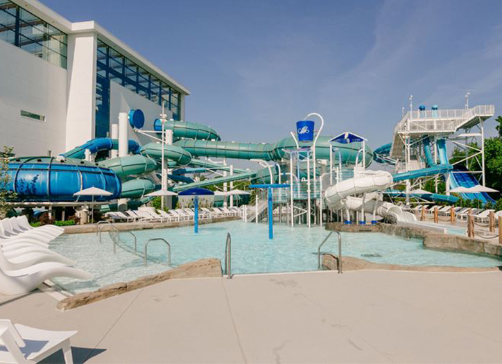 hotels with water parks