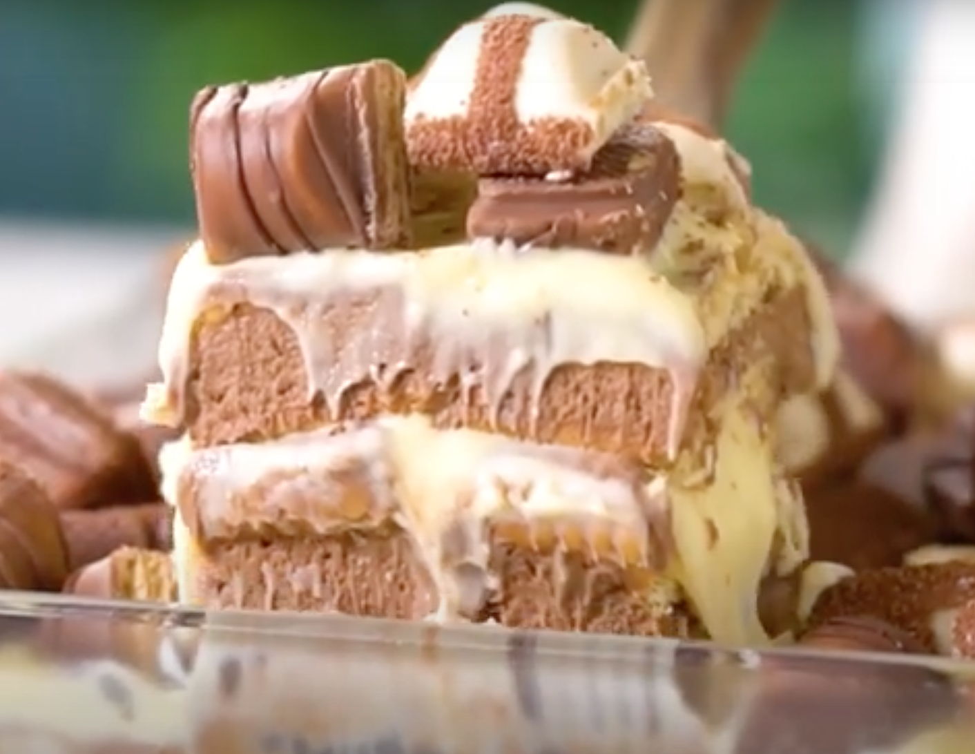 Kinder Bueno Chocolate Cookie Bars - Lights, Camera, BAKE!