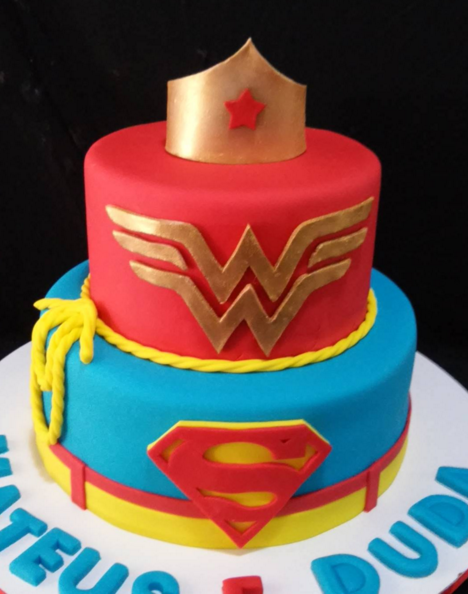 Superman & Wonderwoman Gender Reveal Cake