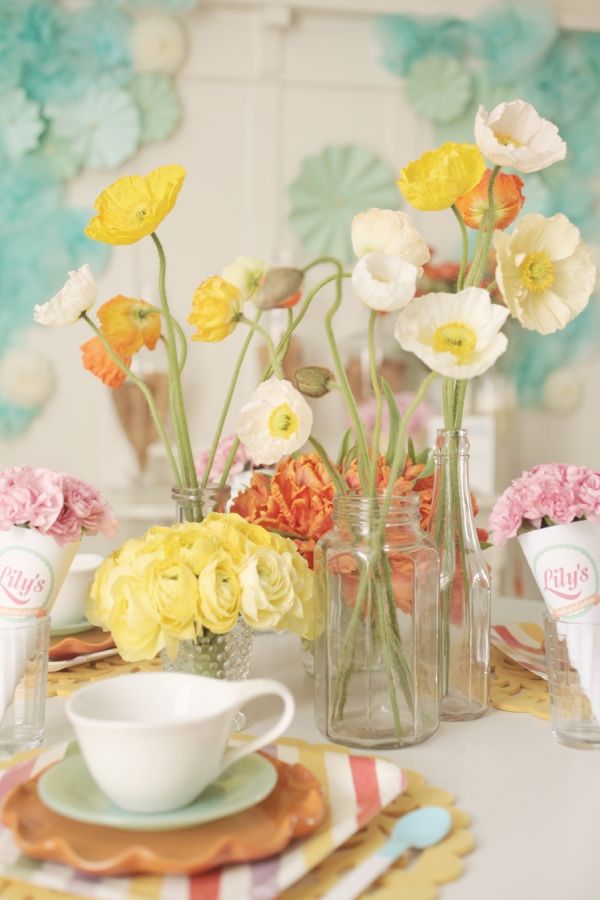 Simple Vases and Flowers