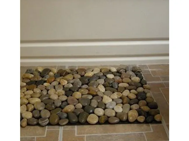 DIY Pebble Bath Mat