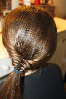 Fishtail Side Pony