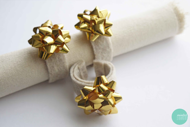 Gift Bow Napkin Rings