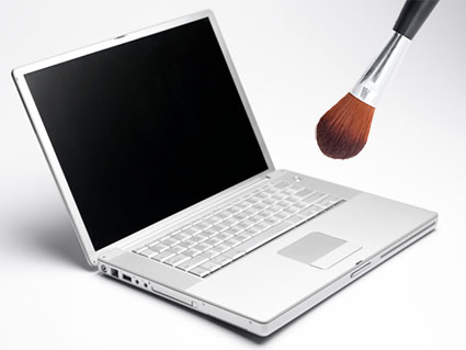 Clean Your Computer With a Makeup Brush