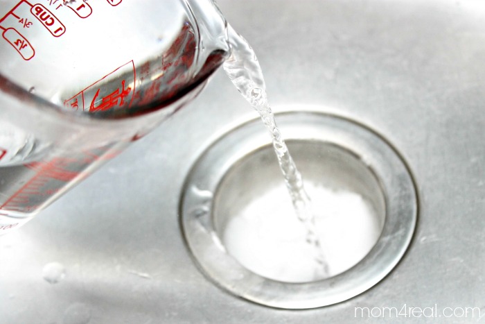 Unclog Drains with Baking Soda and Vinegar