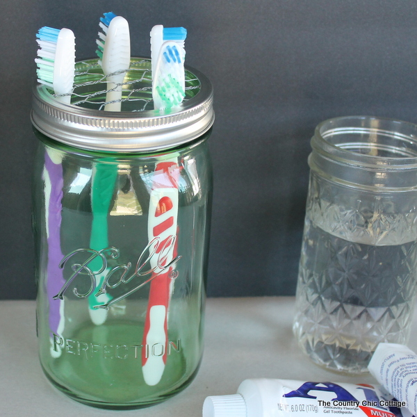 Home Storage: Toothbrush Holder
