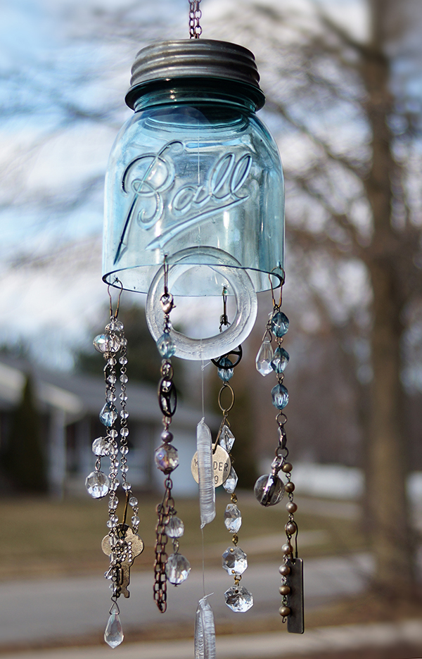 Outdoor Living: Make a Jar Wind Chime