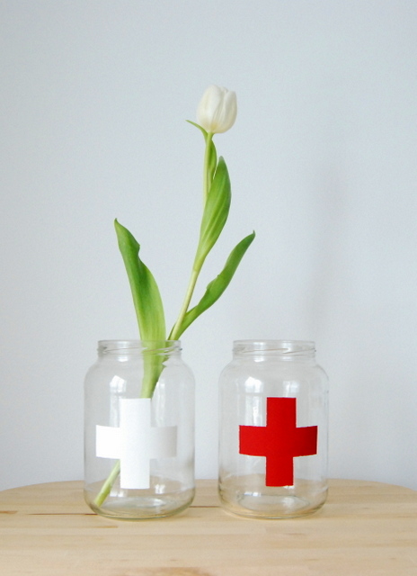 Home Decor: Make a Cross Vase