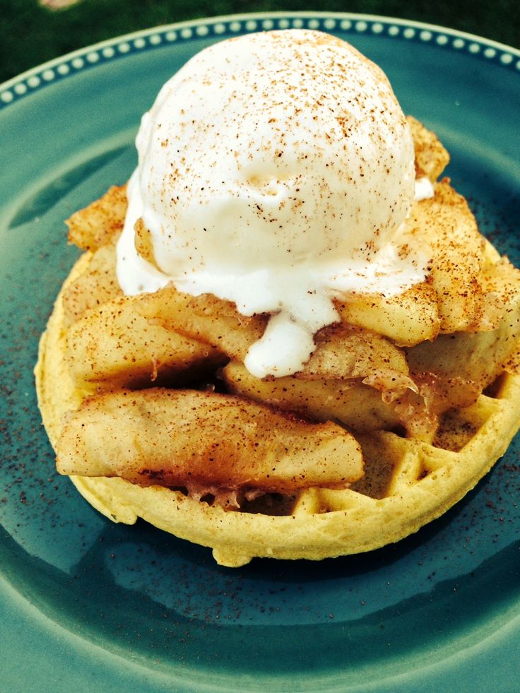 Apple Waffle Bake