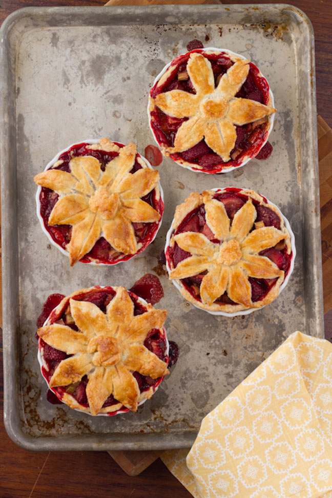 Mini Strawberry Rhubarb Pies