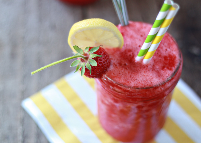 Boozy Strawberry Lemonade Slushy