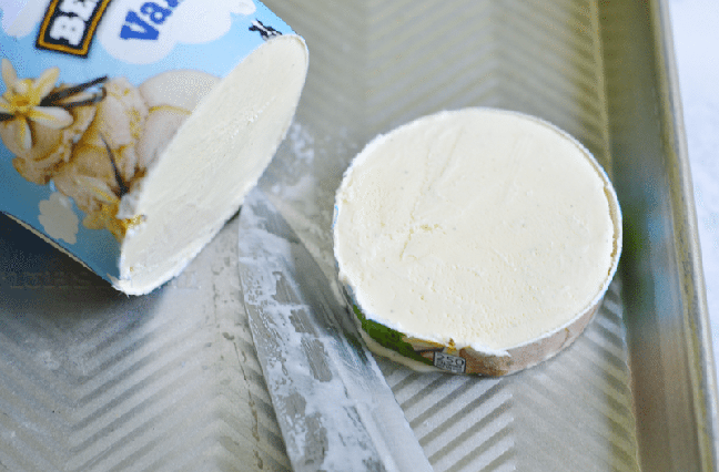 Cut Ice Cream Instead of Scooping It