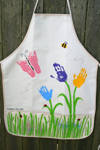 DIY Handprint Apron