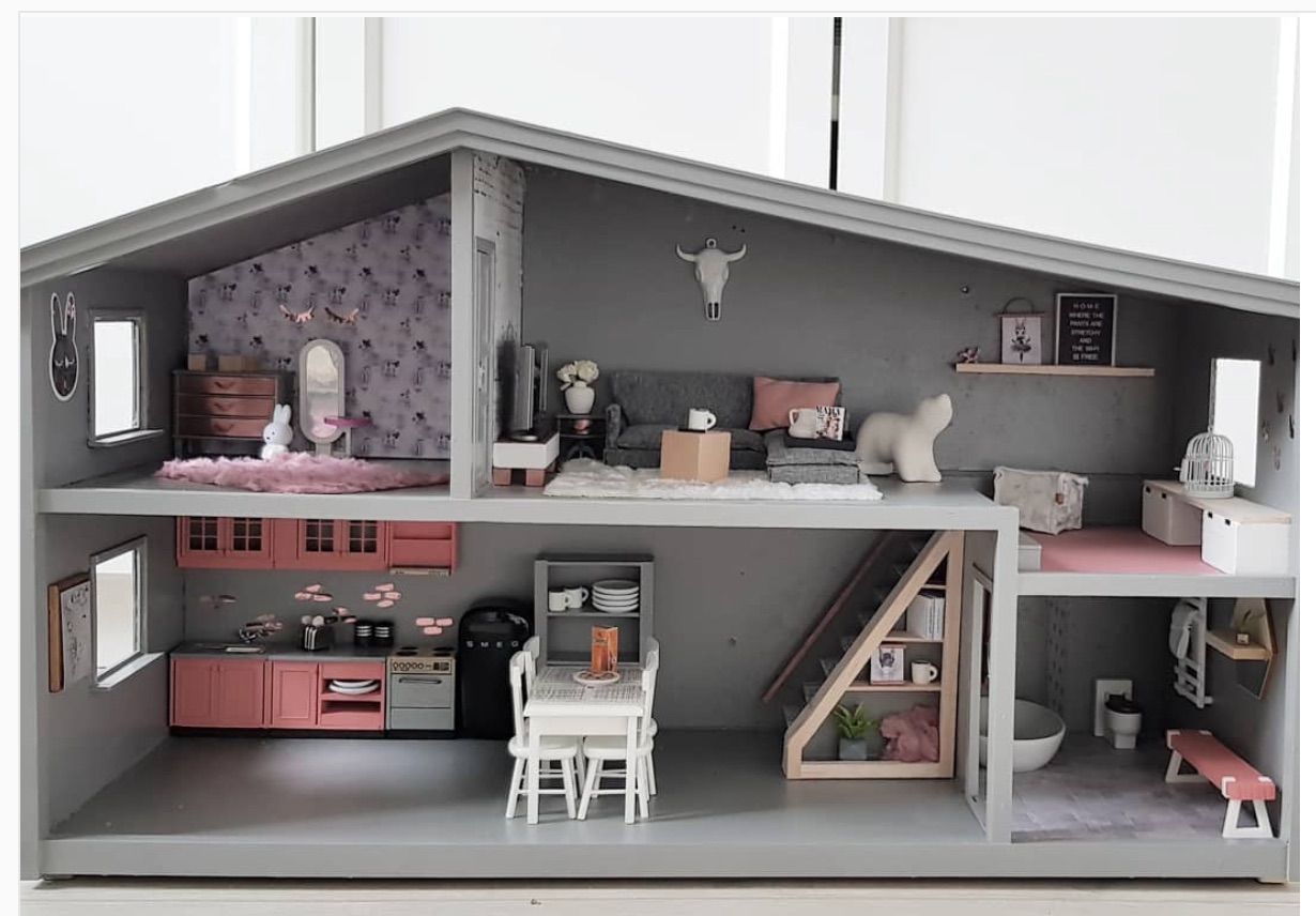 Mod-Feminine DIY Dollhouse