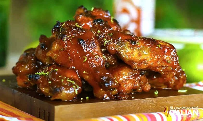 Easy Crock-Pot Sriracha Honey Chicken Legs