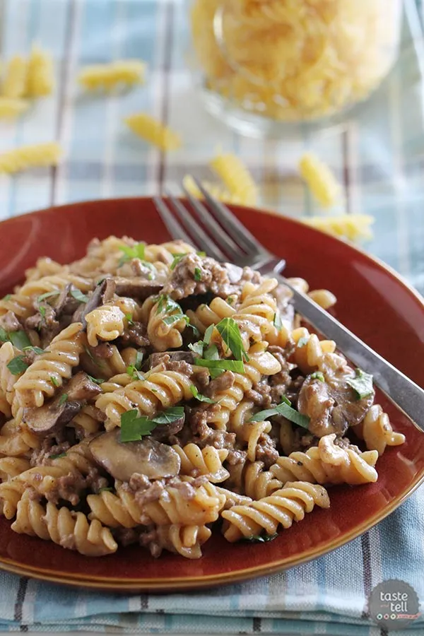 One Pot Ground Beef Stroganoff Recipe