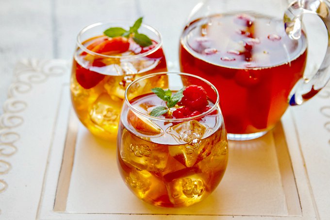 Raspberry Peach Sweet Tea Sangria