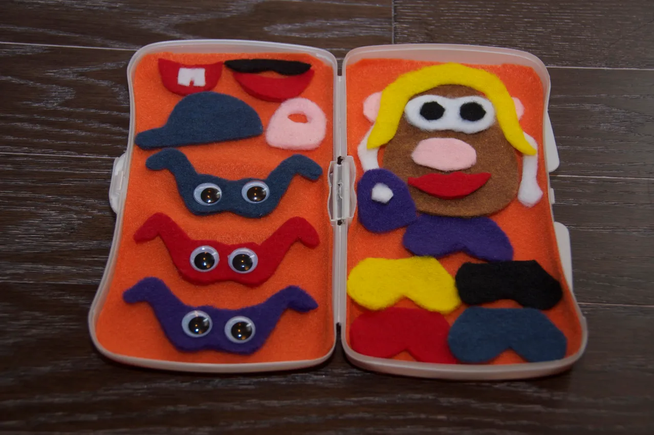 Mr./Mrs. Potato Head Dress-Up Kit