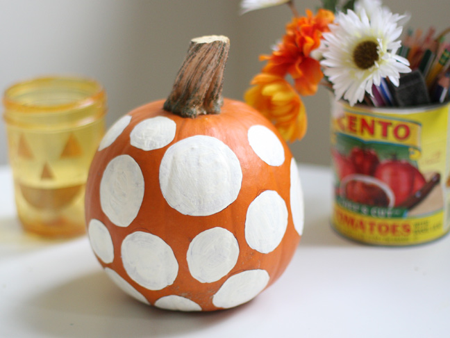 DIY Polka Dot Painted Pumpkin